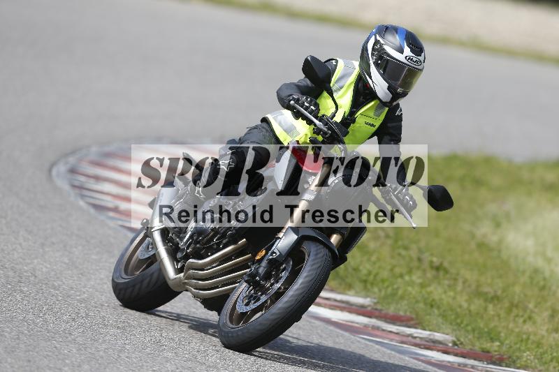 /Archiv-2024/17 01.05.2024 Speer Racing ADR/Schnuppertraining